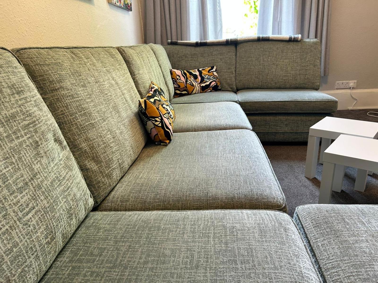Bright & Modern Notting Hill 3br Apartment London